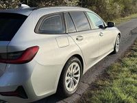Gebraucht BMW 320 Advantage 190 PS (139 kW) 2020 Grau Kombi