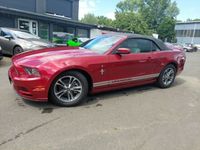 gebraucht Ford Mustang 3,7l Rot 2013 Schick Geräumig