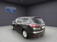Gebraucht Ford S-MAX Titanium 179 PS (131 kW) 2018 Magneticgr (grau) Van / Kleinbus