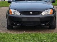 Gebraucht Ford Fiesta 75 PS (55 kW) 2001 Schwarz Kleinwagen