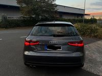Gebraucht Audi A3 S-Line 180 PS (132 kW) 2013 Grau Kleinwagen