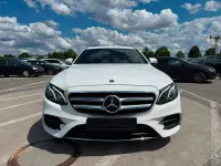 Gebraucht Mercedes E220 AMG line 194 PS (142 kW) 2020 Weiß Limousine