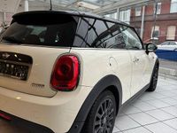 Gebraucht Mini Cooper Coupé 136 PS (100 kW) 2016 Weiß Coupé