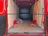 Gebraucht Iveco Daily 245 PS (180 kW) 2022 Rot Van