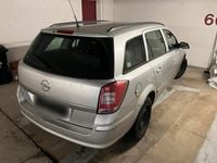 Gebraucht Opel Astra 116 PS (85 kW) 2008 Silber Kombi