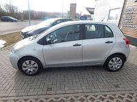 Gebraucht Toyota Yaris Cool 101 PS (74 kW) 2009 Merlansilber mica metallic Kleinwagen