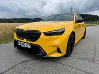 Gebraucht BMW M5 Performance 727 PS (534 kW) 2025 Gelb Limousine