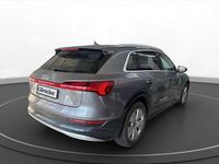 Gebraucht Audi e-tron Advanced Plus 300 kW (408 PS) 2022 Taifungrau metallic SUV