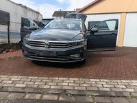 Gebraucht VW Passat 150 PS (110 kW) 2021 Grau Kombi