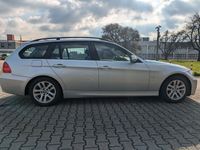 gebraucht BMW 320 i Touring E91 mit 18 Zoll Original Felgen Styling M193