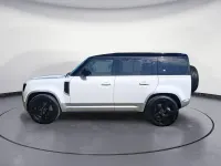 Gebraucht Land Rover Defender SE 249 PS (183 kW) 2022 Weiß SUV