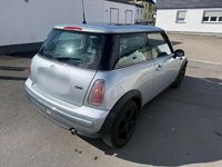 Second-hand Mini Cooper 90 CP (66 kW) 2004 Argintiu Hatchback