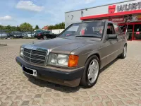 Używany Mercedes 190 75 KM (55 kW) 1989 Andere farben Sedan/Limuzyna