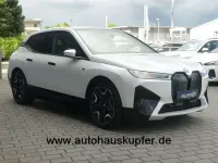 Gebraucht BMW iX 455 kW (619 PS) 2023 Mineralweiã SUV