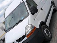 Second-hand Renault Master 120 CP (88 kW) 2010 Alb Monovolum