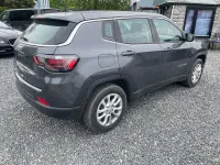 Gebraucht Jeep Compass 179 PS (131 kW) 2025 Grau SUV