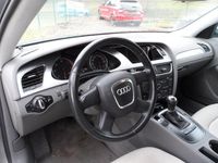 Gebraucht Audi A4 143 PS (105 kW) 2010 Silber Kleinwagen
