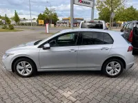 Gebraucht VW Golf VIII Life 150 PS (110 kW) 2023 Silber Limousine