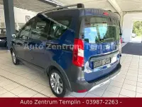 Gebraucht Dacia Dokker 116 PS (85 kW) 2017 Blau Van / Kleinbus