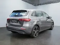 Gebraucht Mercedes B200 Progressive 163 PS (119 kW) 2025 Grau Kleinwagen