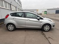 Gebraucht Ford Fiesta 75 PS (55 kW) 2014 Silber Kleinwagen