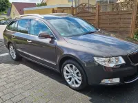 Używany Skoda Superb Elegance 140 KM (102 kW) 2010 Brązowy Kombi