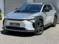 Gebraucht Toyota bZ4X Basis 150 kW (204 PS) 2023 Cosmicsilber metallic SUV