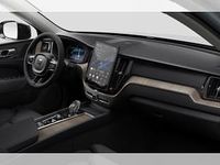 Neu Volvo XC60 Plus 250 PS (183 kW) 2026 Grau (vapour grey) SUV