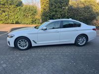 Gebraucht BMW 520 190 PS (139 kW) 2023 Weiß Limousine