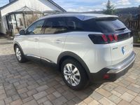 gebraucht Peugeot 3008 1.2 PureTech 130 Allure/AHK/LED/NAVI/SHZ