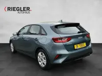 Używany Kia Ceed Vision 159 KM (116 kW) 2024 Szary Hatchback
