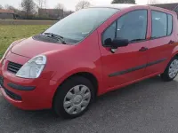 Używany Renault Modus Avantage 75 KM (55 kW) 2007 Czerwony Minivan