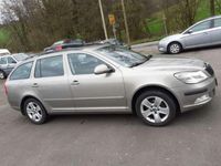 Gebraucht Skoda Octavia Elegance 105 PS (77 kW) 2013 Braun Kombi