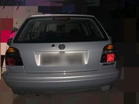 Gebraucht VW Golf III 75 PS (55 kW) 1997 Silber Kleinwagen