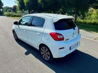 Gebraucht Mitsubishi Space Star Basis 71 PS (52 kW) 2016 Weiß Kleinwagen