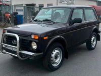 Gebraucht Lada niva 83 PS (61 kW) 2018 Violet SUV