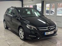Gebraucht Mercedes B180 109 PS (80 kW) 2016 Kosmosschwarz  metalliclack Van / Kleinbus