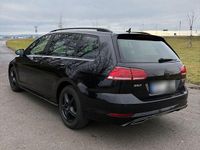 Gebraucht VW Golf VII R-line 150 PS (110 kW) 2018 Schwarz Kombi
