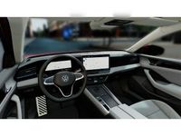 Gebraucht VW Passat Business 150 PS (110 kW) 2024 Rot Kombi