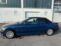 Gebraucht BMW 318 Cabriolet 143 PS (105 kW) 2002 Blau Cabrio