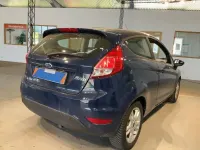 Gebraucht Ford Fiesta Trend 60 PS (44 kW) 2016 Blau Kleinwagen