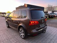 Gebraucht VW Touran Cross 177 PS (130 kW) 2014 Braun Van / Kleinbus