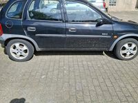 Second-hand Opel Corsa Eco 65 CP (47 kW) 2000 Negru Hatchback