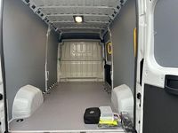 Gebraucht Toyota Proace 140 PS (102 kW) 2024 Icy white Van / Kleinbus