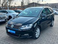 Gebraucht VW Sharan Highline 150 PS (110 kW) 2015 Deep black perleffekt Van / Kleinbus