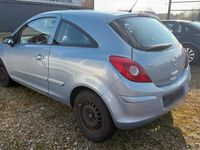 Second-hand Opel Corsa 80 CP (58 kW) 2007 Albastru Hatchback