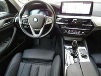 Gebraucht BMW 520 Shadowline 190 PS (139 kW) 2020 Grau Kombi