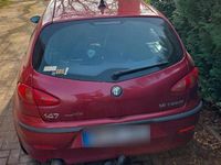 Gebraucht Alfa Romeo 147 105 PS (77 kW) 2003 Rot Kleinwagen
