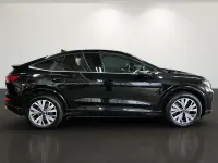 Gebraucht Audi Q4 e-tron Advanced 150 kW (204 PS) 2023 Mythosschwarz metallic SUV