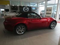 Neu Mazda MX5 Exclusive-Line 132 PS (97 kW) 2025 Rot Cabrio